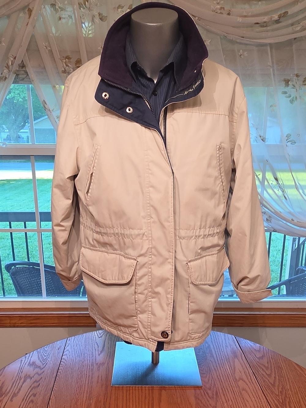 Alaska Frontier Men's Beige/Blue Jacket Full Zip Stand-Up Collar Lined Size S